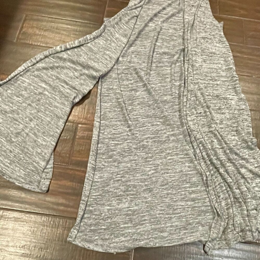 LuLaRoe Cardigan Vest Gray Womens Size Medium - Picture 4 of 5